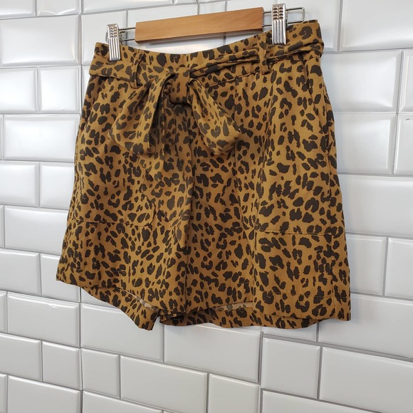 A NEW DAY | ANIMAL PRINT LEOPARD CINCHED WAIST DRESSY SHORT SHORTS WOMEN SIZE XS - Picture 4 of 17